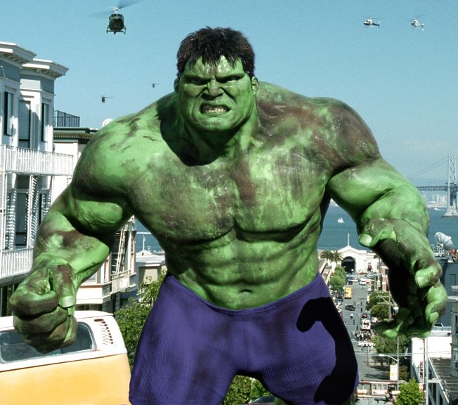 http://deltorofilms.com/wp/wp-content/uploads/2010/11/the-hulk-od-2003.jpg